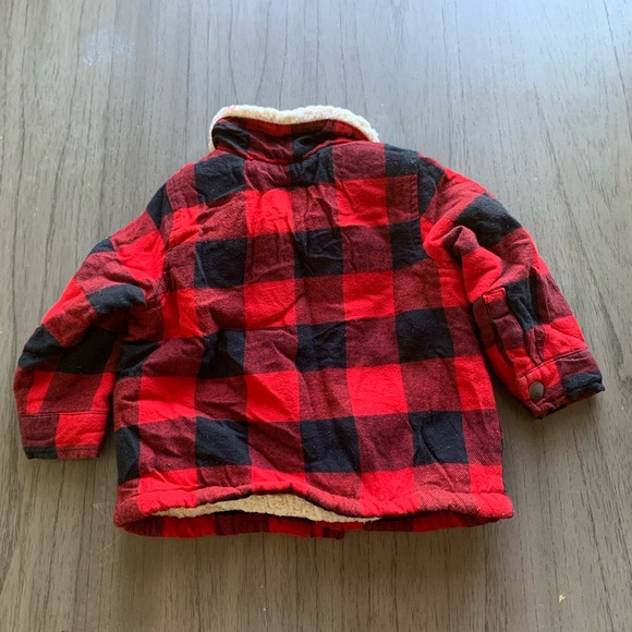 Old Navy Red and Black Plaid Jacket with Cream Sherpa Collar - Picture 3 of 5